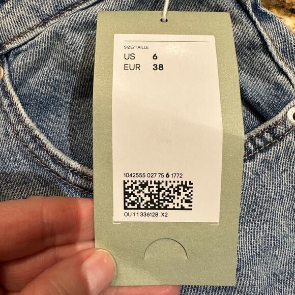 H & M 90’s Baggy High Waist Light Wash Jeans New with Tags Size 6 - Picture 10 of 10